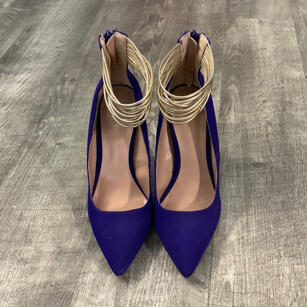 Great condition Call it Spring Heels